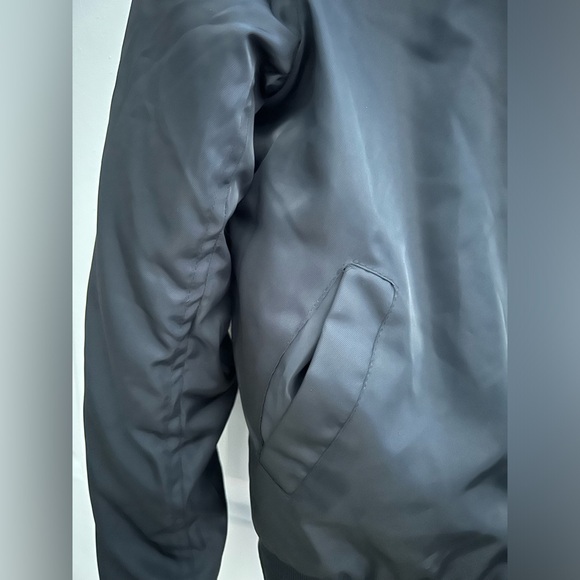 RD Style Women’s Reversible Faux Shearling Bomber Jacket - Picture 5 of 9